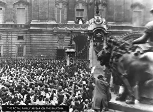 Royal Wedding 1947 - appearance on balcony