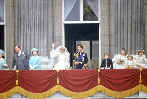 Images Dated 4th March 2011: Royal Wedding 1981 - Prince Charles and Lady Diana Spencer