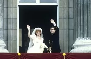 Royal Wedding Prince Andrew and Sarah Gallery: Royal Wedding 1986 - on the balcony