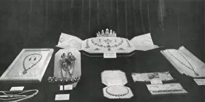 Royal Wedding Prince George Collection: Royal Wedding Presents at St Jamess Palace - jewels