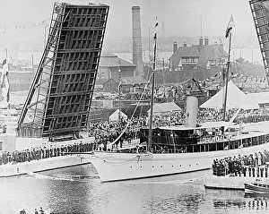 Royal Yacht entering London Docks