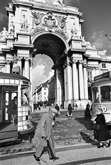 Cold Gallery: Rua Augusta Arch, Lisbon, Portugal