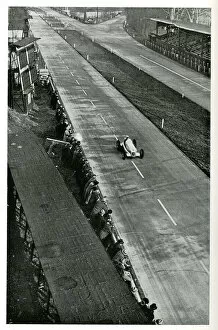 Images Dated 1st November 2018: Rudolf Caracciola during record-breaking run
