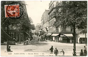 Images Dated 17th October 2019: Rue des Moines, Paris, France