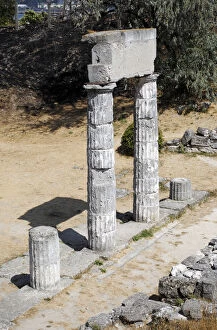 Strait Gallery: Ruins of ancient Greek city of Panticapaeum. Autonomous Repu