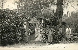Aprons Gallery: Ruins found in the property of M. Le Marquis de Longvilliers