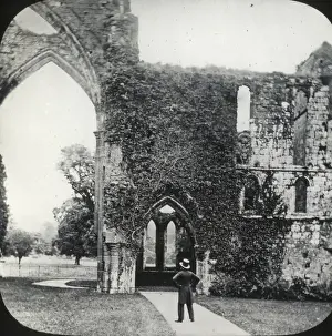 Ruins of an unidentified Church, Abbey or Chapel