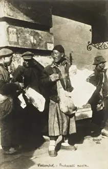 Russia - Vladivostock - Newspaper seller