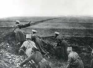 Over Coat Gallery: Russian infantry patrol reconnoitring, WW1
