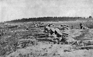 Images Dated 11th May 2017: Russian soldiers in action at the front, Russia, WW1