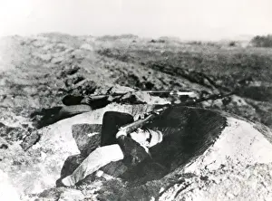 Shallow Prints: Russian troops manning a shallow trench, WW1