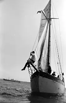 Sailing ship on the water, ocean sailing school