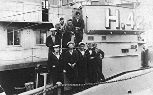 Images Dated 5th April 2012: Sailors on board the British submarine, H42