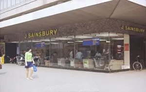 Images Dated 24th October 2011: Sainsburys Supermarket