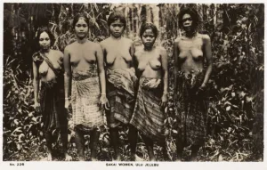Jungle Prints: Sakai Women, Kampong Ulu Jelebu, Malaysia