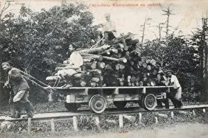 Convicts Prints: Sakhalin Island, Russia - Convicts at working moving timber