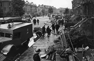 Basement Prints: Salvage operation, Petherton Road, London, WW2