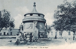 Mexico Collection: San Luis Potosi - Mexico - Public water fountain