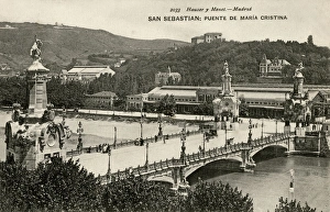 Images Dated 13th July 2016: San Sebastian, Spain - Puente de Maria Cristina