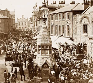 Luton Prints: Sangers Circus parade, George Street, Luton