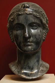 Images Dated 1st April 2009: Sappho (c.612-c..570 B.C.). Ancient Greek poet