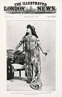 Cleopatra Collection: Sarah Bernhardt as Cleopatra