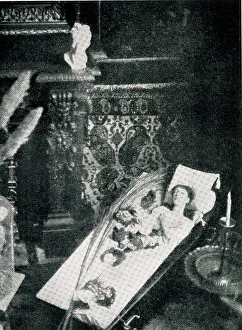 Morbid Prints: Sarah Bernhardt, French actress, in her coffin