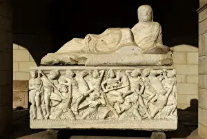 Sarcophagus. Marble. Tel Mevorah. Battle between Amazons