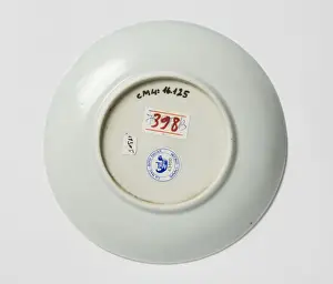 Saucer, underside