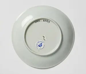 Saucer, underside