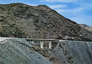 Saudi Prints: Saudi Arabia - Taif-Bishah Road - Shomrock Bridge
