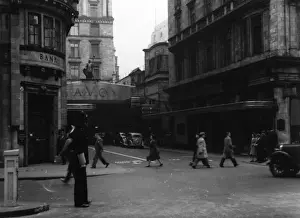 Directing Prints: Savoy Theatre and hotel, the Strand
