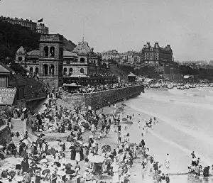 Parasols Prints: Scarborough, Yorkshire