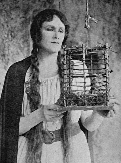 Images Dated 22nd May 2015: A scene from the film Boadicea (1927) with Phyllis Neilson-T