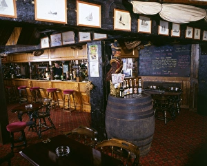Images Dated 2nd December 2016: Scene in a local pub, the Star Inn, somewhere in Cornwall
