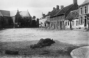 Cobble Stones Collection: Scene in market place, Moorslede, Flanders, WW1