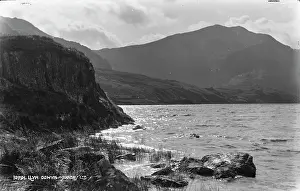 Bethesda Prints: Scenic View of Llyn Ogwyn