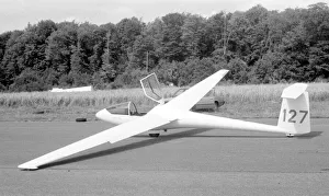 Dunstable Gallery: Schleicher ASW19 ELA