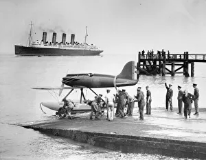 Images Dated 21st September 2015: The Schneider Trophy 1929 - Calshot Spit, England