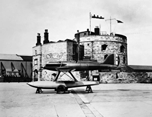 Images Dated 23rd September 2015: The Schneider Trophy 1929 - Calshot Spit, England