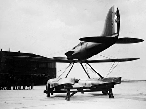 Images Dated 23rd September 2015: The Schneider Trophy 1929 - Calshot Spit, England