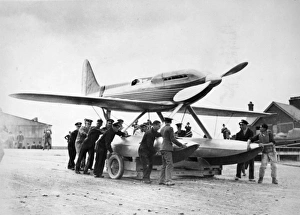 Images Dated 23rd September 2015: The Schneider Trophy 1929 - Calshot Spit, England