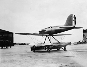 Images Dated 23rd September 2015: The Schneider Trophy 1929 - Calshot Spit, England