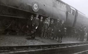 Images Dated 16th January 2019: School boy trainspotters