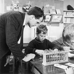 Science lesson, Northfield House, Leicester