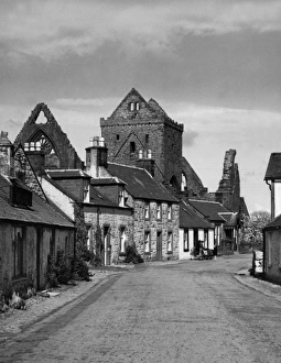 Images Dated 10th May 2011: Scotland / New Abbey