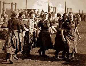 Scottish fisher girls (herring gutters and packers)