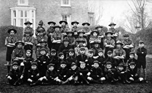 Images Dated 2nd April 2012: Scouts and Cubs at Walton-on-the-Naze, Essex