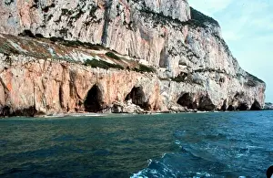Sea caves at Governors Beach