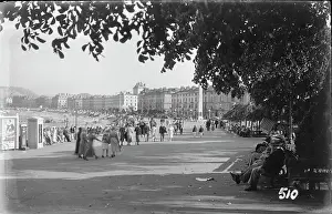 Stroll Prints: Seaside Promenade in the Past